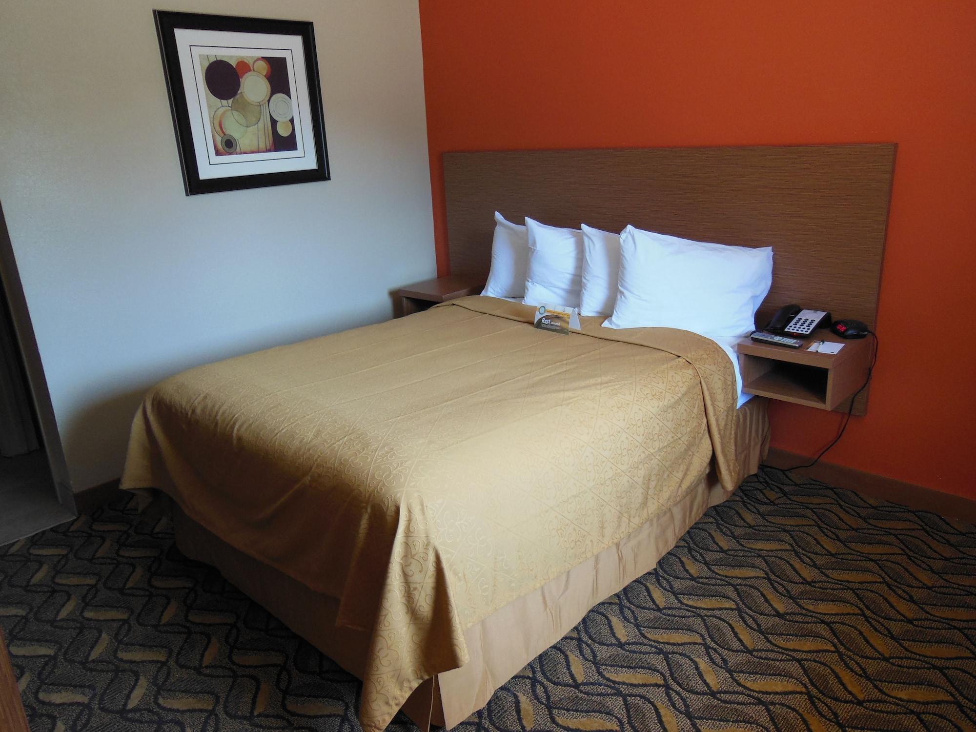 Days Inn & Suites By Wyndham Arlington Near Six Flags エクステリア 写真