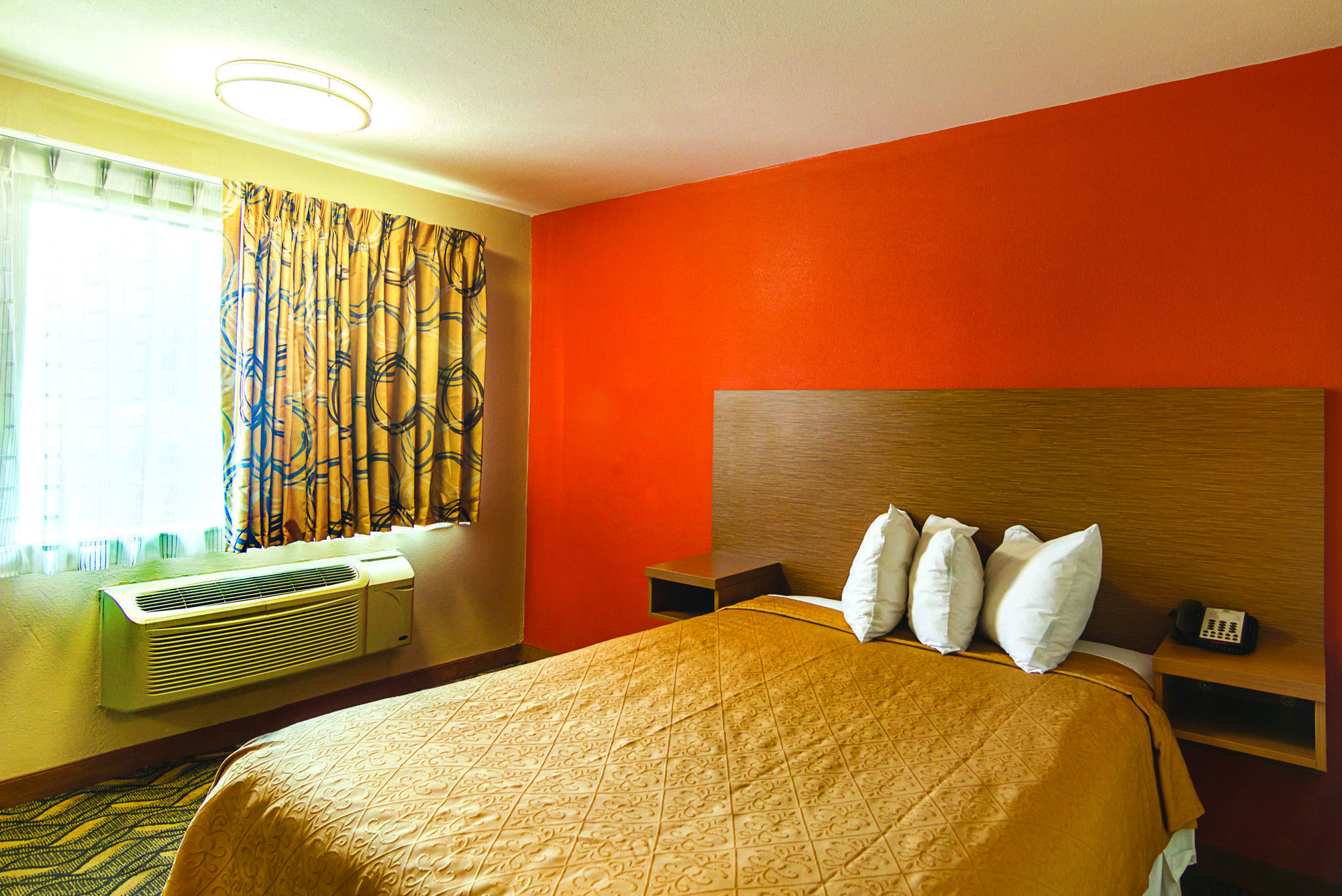 Days Inn & Suites By Wyndham Arlington Near Six Flags 部屋 写真