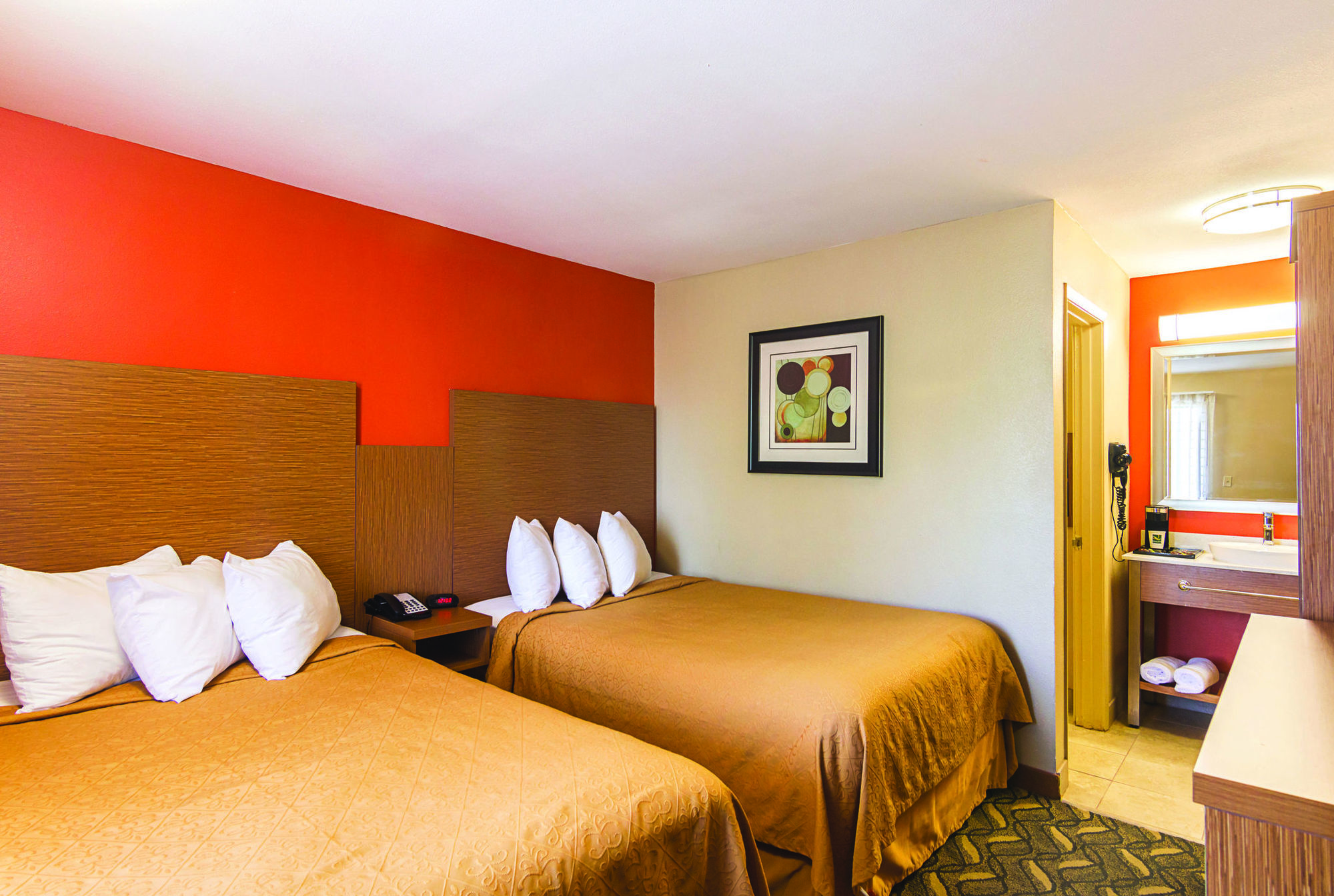 Days Inn & Suites By Wyndham Arlington Near Six Flags 部屋 写真