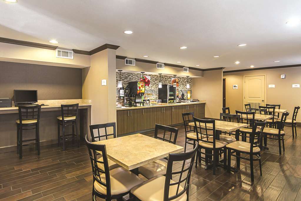 Days Inn & Suites By Wyndham Arlington Near Six Flags レストラン 写真
